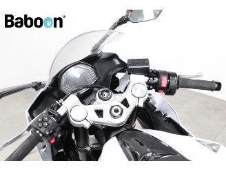 Triumph Daytona 660 picture 11