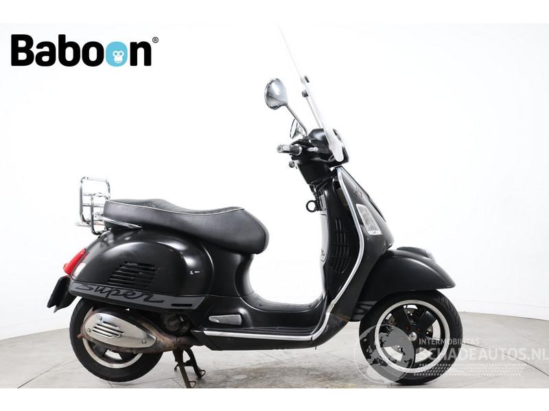 Vespa  GTS 300 i.e.