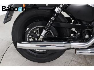 Harley-Davidson XL 883 N Sportster Iron picture 21
