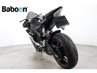 Yamaha  YZF-R6 picture 2
