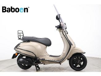 dañado ciclomotor Vespa  Primavera 25KM 2017/12