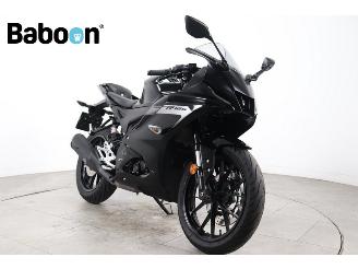 Yamaha  YZF R 125 ABS picture 2