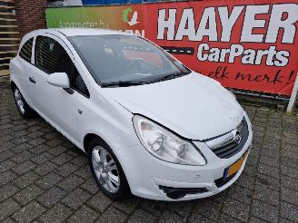 damaged passenger cars Opel Corsa 1.2 16v essentia 2009/9