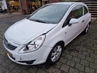Opel Corsa 1.2 16v essentia picture 5