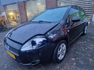 Fiat Grande Punto 1.4 active picture 5