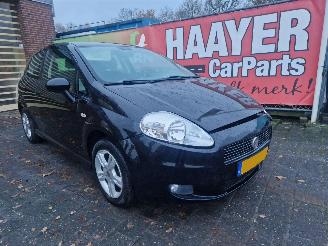 krockskadad bil auto Fiat Grande Punto 1.4 active 2008/2