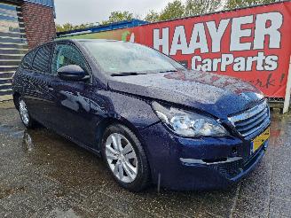 Auto incidentate Peugeot 308 SW 1.6 BLUEHDI BLUE Lease Pack 2015/12