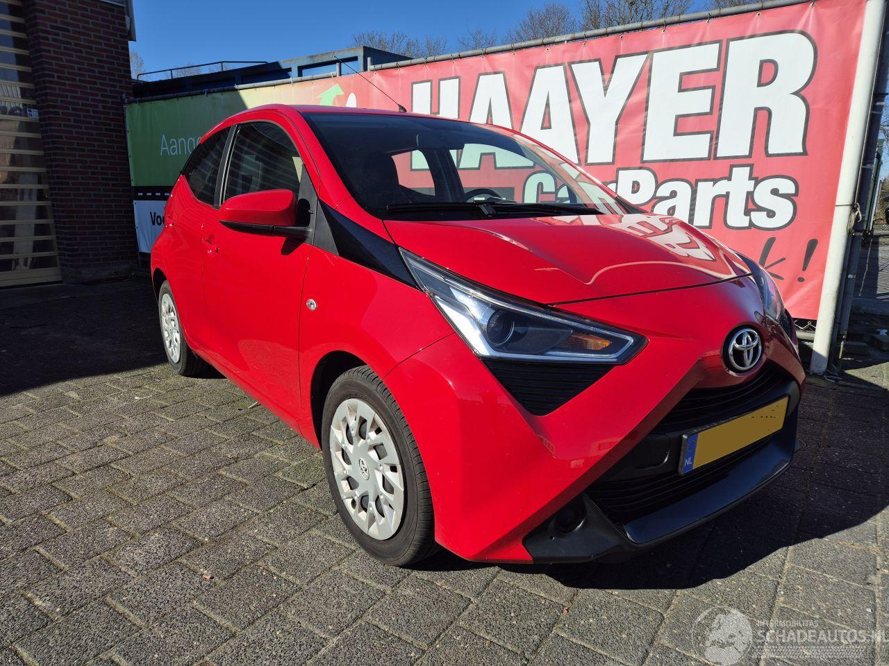 Toyota Aygo 1.0 vvt-i x-play limited