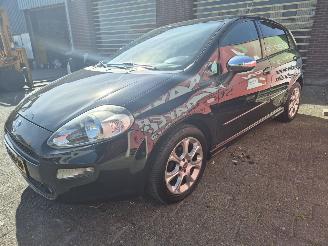 Fiat Punto 0.9 twin air Street picture 5
