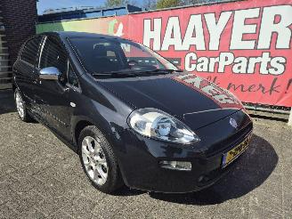 Unfallwagen Fiat Punto 0.9 twin air Street 2015/2