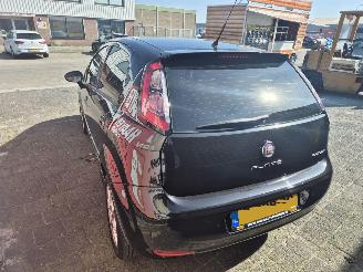 Fiat Punto 0.9 twin air Street picture 4