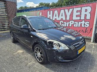 uszkodzony samochody osobowe Kia Cee d 1.4 x-ecutive ISG 2009/6