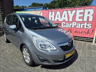 skadebil auto Opel Meriva 1.3 cdti edition 2011/8