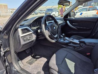 BMW 3-serie 320i high executive picture 8