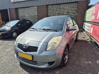 Toyota Yaris 1.3 vvti terra picture 11