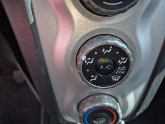 Toyota Yaris 1.3 vvti terra picture 9