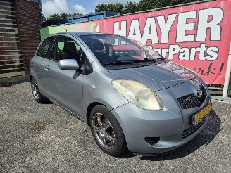 Toyota Yaris 1.3 vvti terra picture 10
