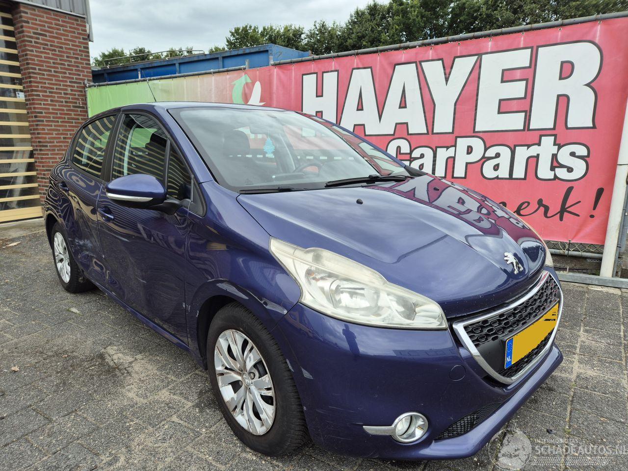Peugeot 208 1.2 VTI Blue Lease
