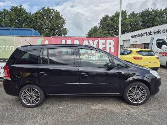 Opel Zafira 1.8 temptation 7 persoons picture 2