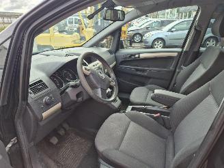 Opel Zafira 1.8 temptation 7 persoons picture 7