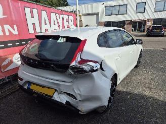 Volvo V-40 1.6 d2 kinetic picture 3