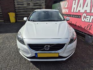 Volvo V-40 1.6 d2 kinetic picture 7