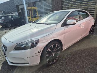 Volvo V-40 1.6 d2 kinetic picture 6