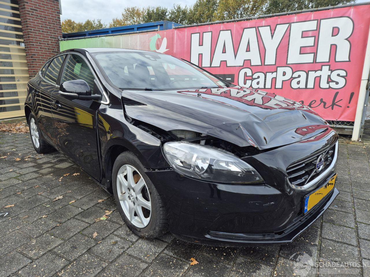 Volvo V-40 2.0 d2 R-Design business