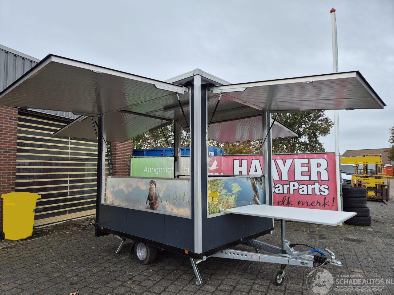 -  sallas verkoopwagen foodtruck snackwagen