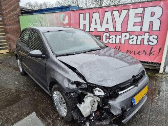 Voiture accidenté Volkswagen Polo 1.2 tsi comfortline 2016/6