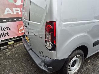 Peugeot Partner 120 1.6 BlueHDI 75 picture 3