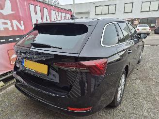 Skoda Octavia 2.0 tdi greentech style picture 3