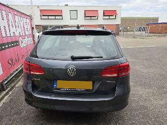 Volkswagen Passat 1.6 TDI Bluemotion executive edition picture 3