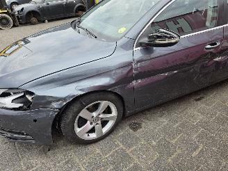 Volkswagen Passat 1.6 TDI Bluemotion executive edition picture 6