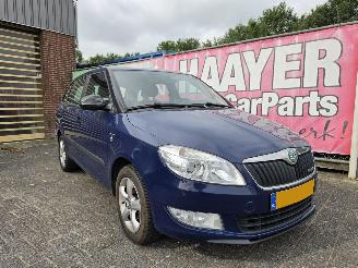 krockskadad bil auto Skoda Fabia 1.2 tdi greenline 2011/9