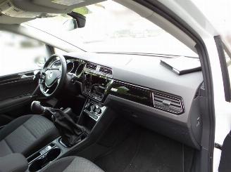 Volkswagen Touran 2.0 TDI picture 5