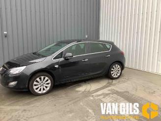 Opel Astra Astra Mk.6 GTC, Hatchback 3-drs, 2011 / 2015 2.0 CDTI 16V 165 picture 4