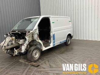 Salvage car Volkswagen Transporter Transporter T6, Van, 2015 2.0 TDI DRF 2019/9
