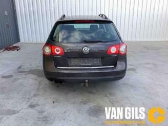 Volkswagen Passat  picture 1