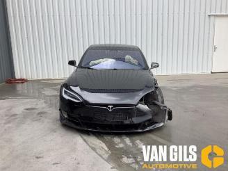 Tesla Model S  picture 2