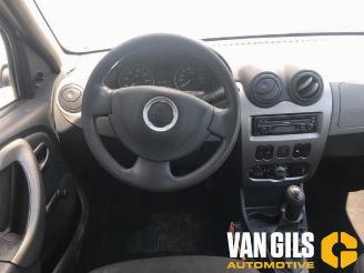 Dacia Sandero  picture 3