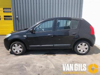 Dacia Sandero  picture 2