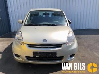 Daihatsu Sirion  picture 2