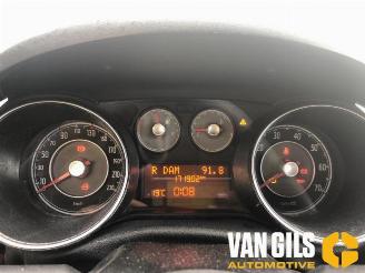 Fiat Punto Punto Evo (199), Hatchback, 2009 / 2012 1.3 JTD Multijet 85 16V Euro 5 picture 12