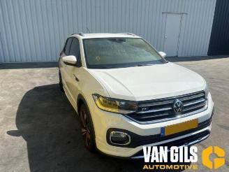 Coche siniestrado Volkswagen T-Cross T-Cross, SUV, 2018 1.0 TSI 110 12V 2021/8