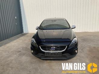 disassembly passenger cars Volvo V-40 V40 (MV), Hatchback 5-drs, 2012 / 2019 2.0 D2 16V 2015/12