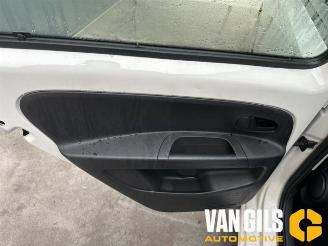 Volkswagen Up! Up! (121), Hatchback, 2011 1.0 12V 60 picture 15