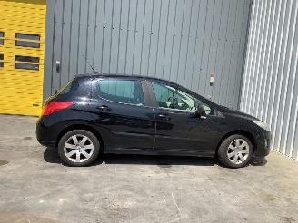 Peugeot 308  picture 5