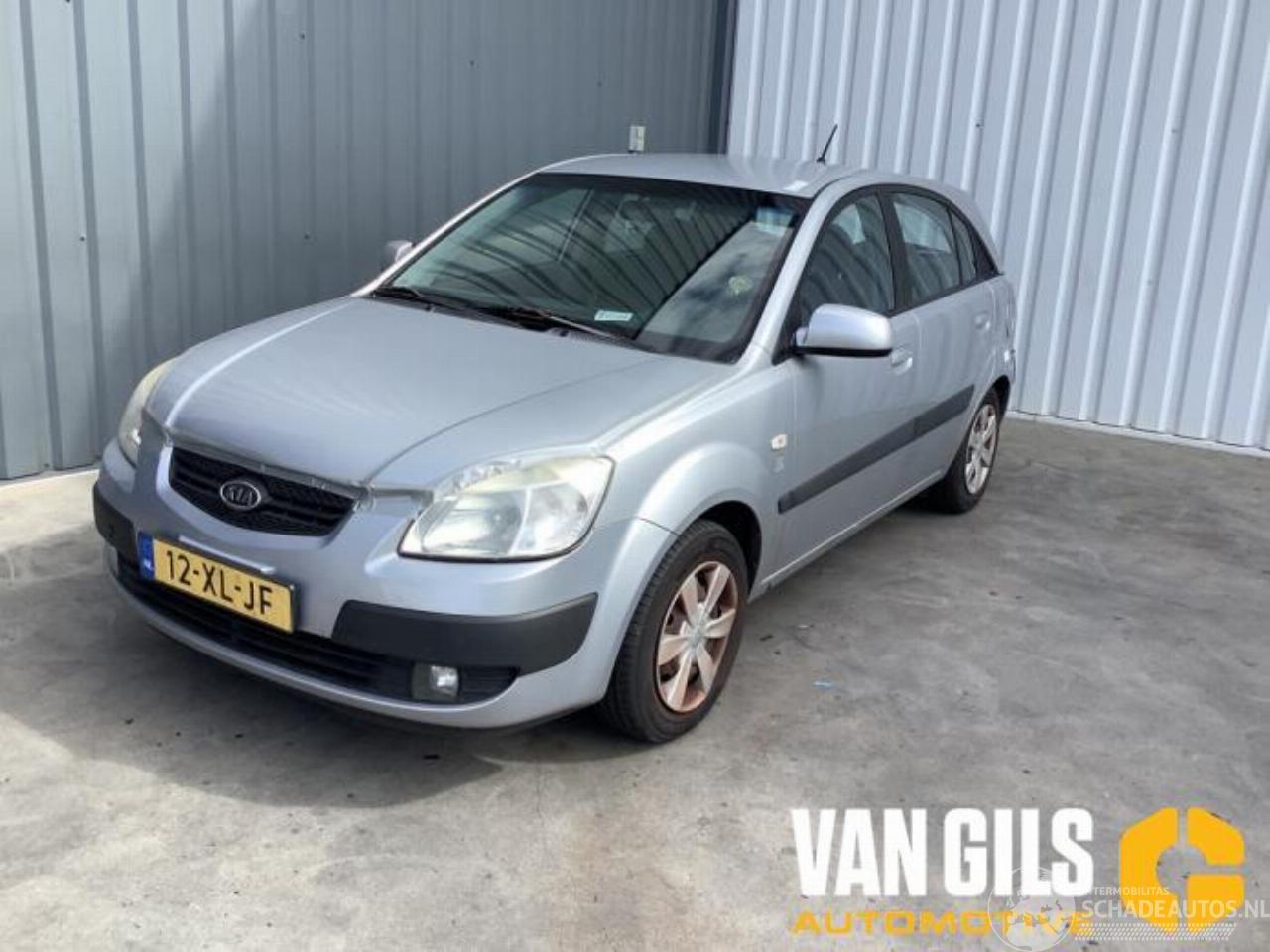 Kia Rio Rio II (DE), Hatchback, 2005 / 2011 1.4 16V