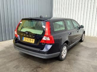 Volvo V-70  picture 6